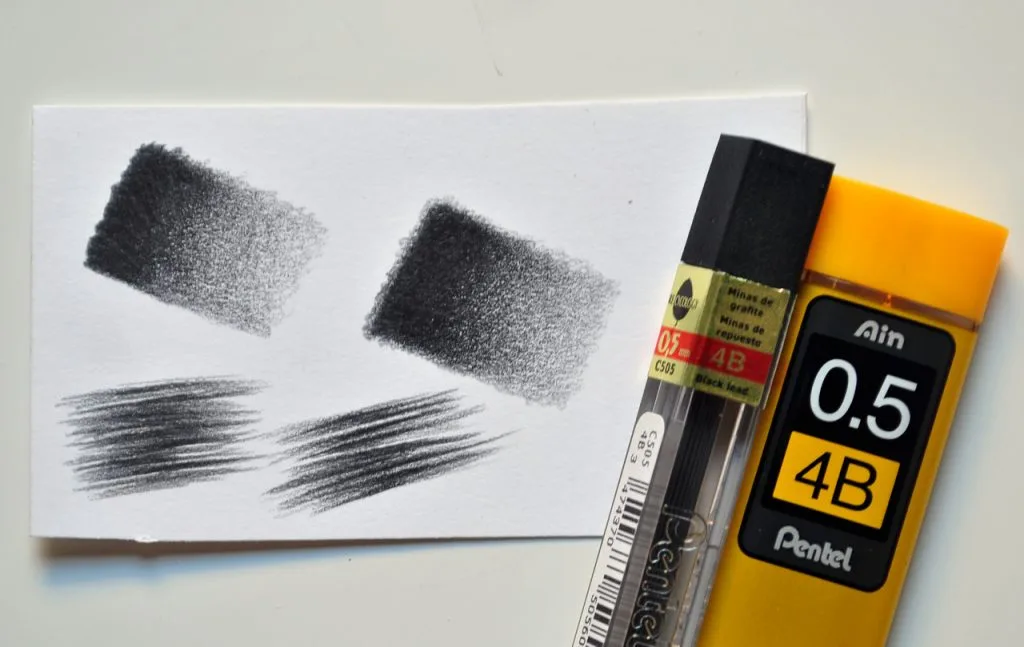 Lapiseira para desenho realista