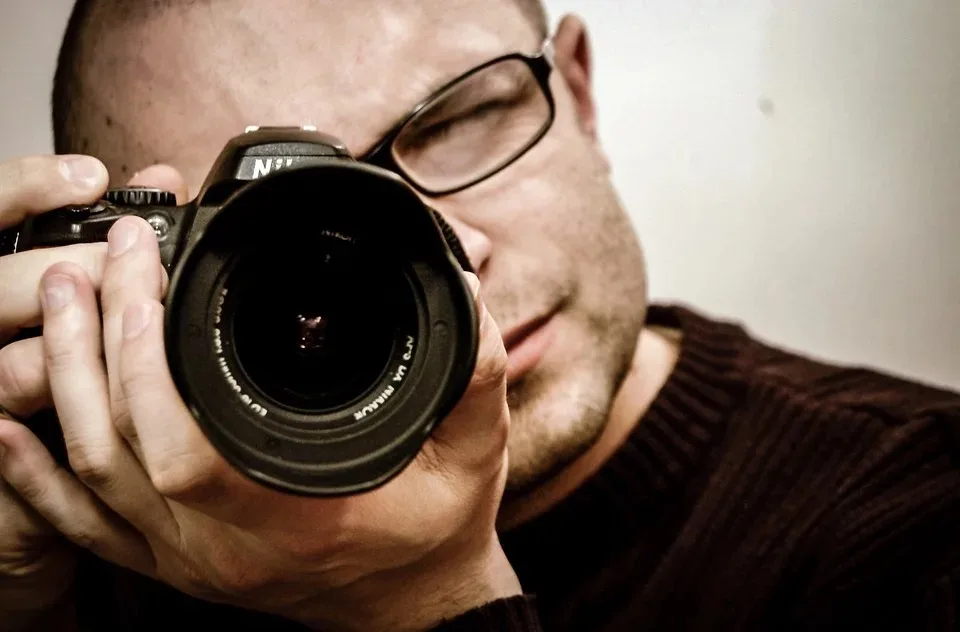 photographer 428388 960 720